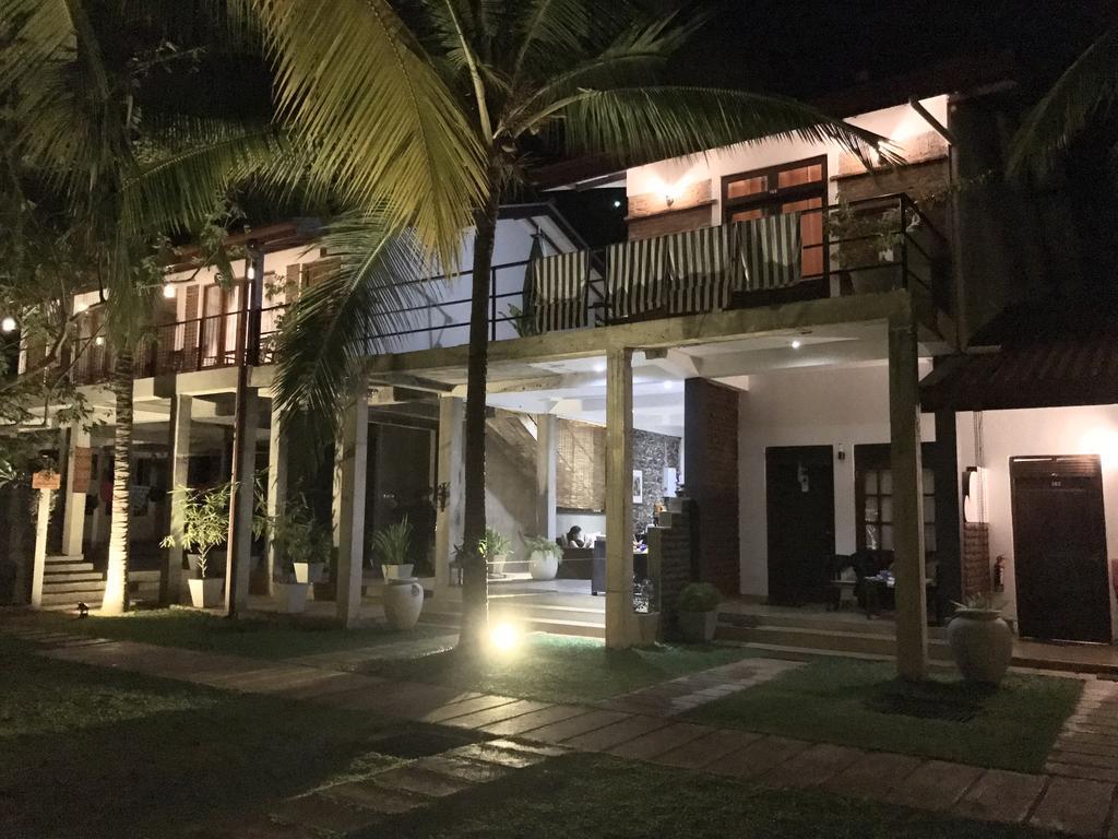 Hotel Heladiv Anuradhapura Exterior foto